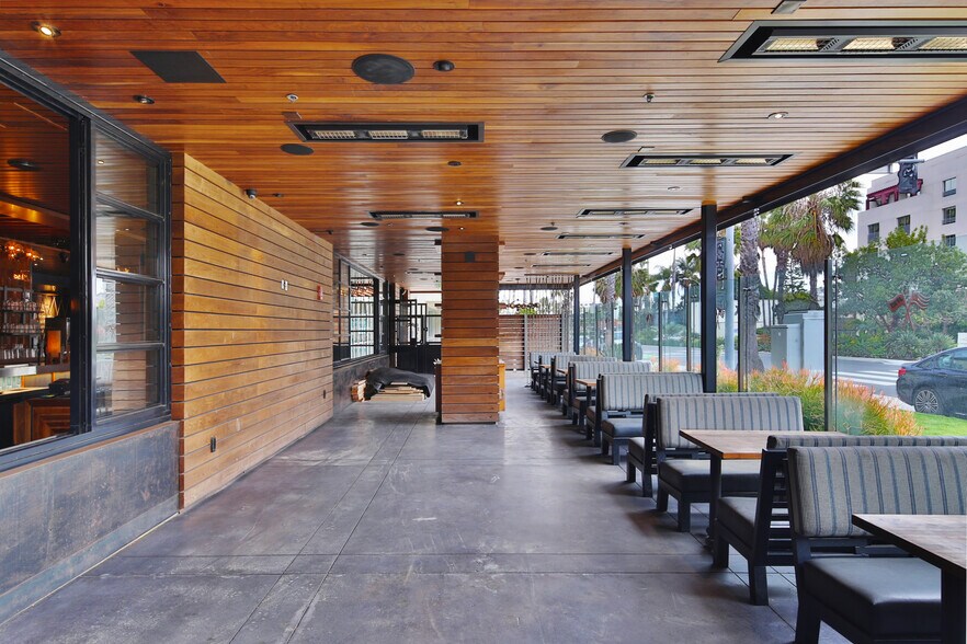 More Photos Of 1733 Ocean Ave, Santa Monica Office For Lease