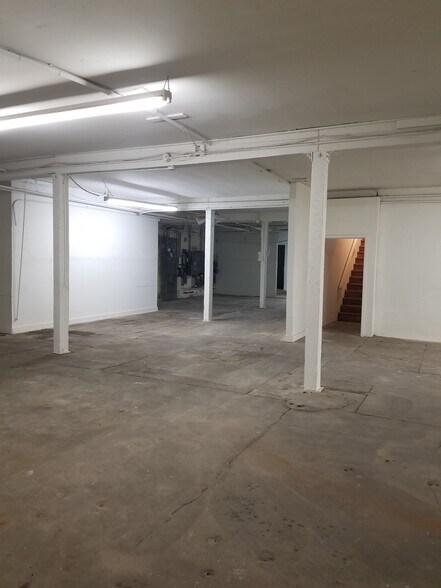 More Photos Of 425 E 58th St, Los Angeles Warehouse For Lease