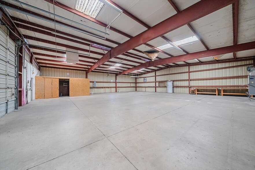 More Photos Of 2311 Whitfield Industrial Way, Sarasota Warehouse For Sale