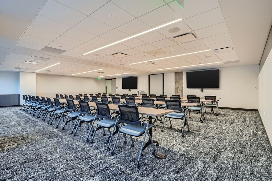 More Photos Of 1873 S Bellaire St, Denver Coworking Space