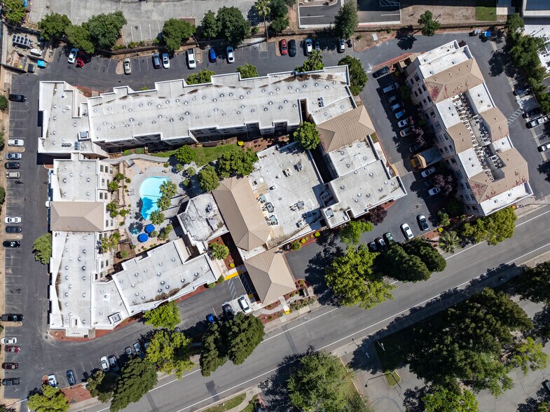 More Photos Of 11260 Point East Dr, Rancho Cordova Apartments For Sale