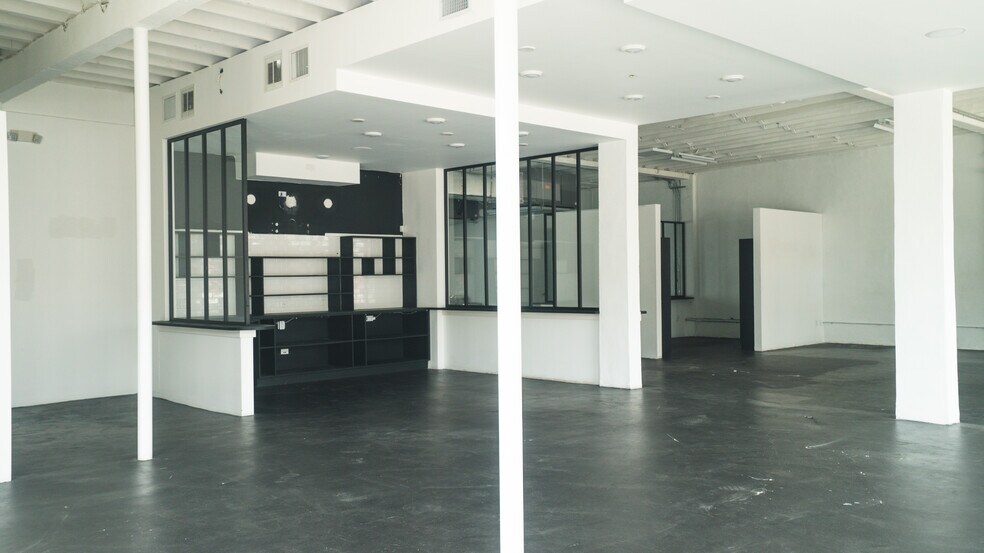 More Photos Of 2500 N Miami Ave, Miami Light Distribution For Sale