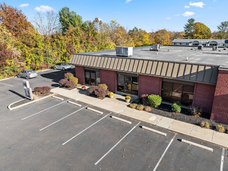 More Photos Of 2031 N Broad St, Lansdale Medical For Sale