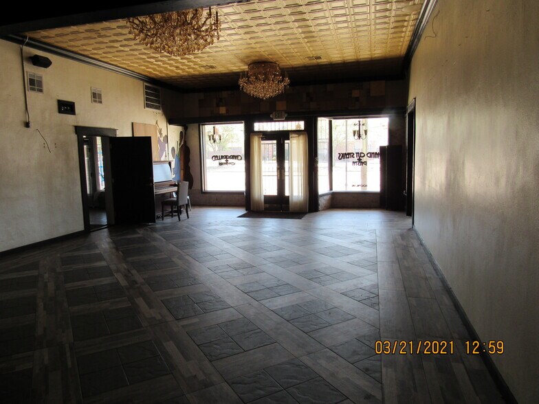 More Photos Of 210 W Oak St, Amite Restaurant For Sale