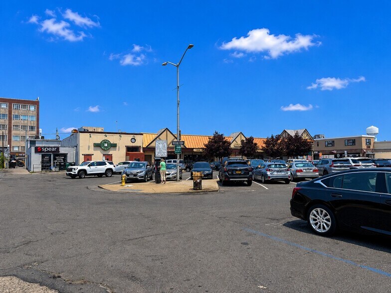 More Photos Of 270 Sunrise Hwy, Rockville Centre General Retail For Sale