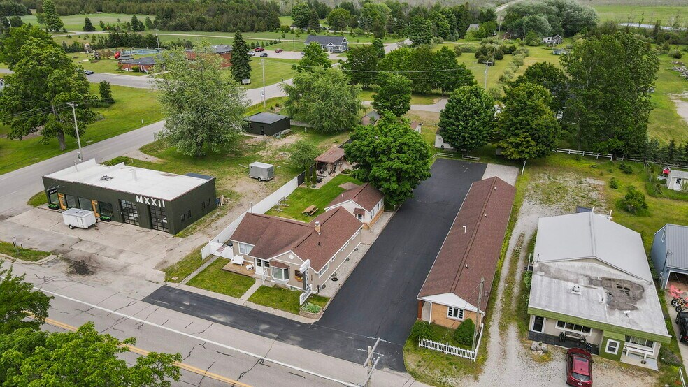 More Photos Of 17229 Northwood Hwy, Arcadia Hotel For Sale