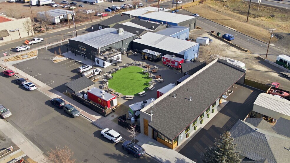 More Photos Of 544 SW 4th St, Redmond Office For Sale