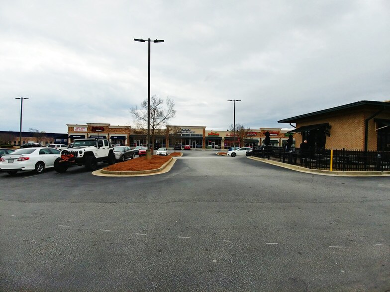 More Photos Of 1479 Highway 20 W, McDonough Unknown For Lease