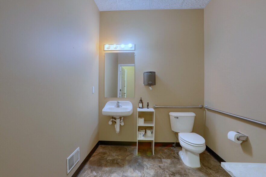 More Photos Of 46819 Garfield Rd, Macomb Medical For Sale