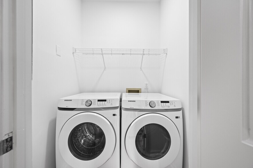 More Photos Of 567 Winton Ter NE, Atlanta Apartments For Sale