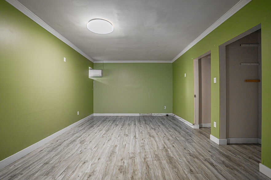 More Photos Of 1664 S Western Ave, Los Angeles Auto Dealership For Sale
