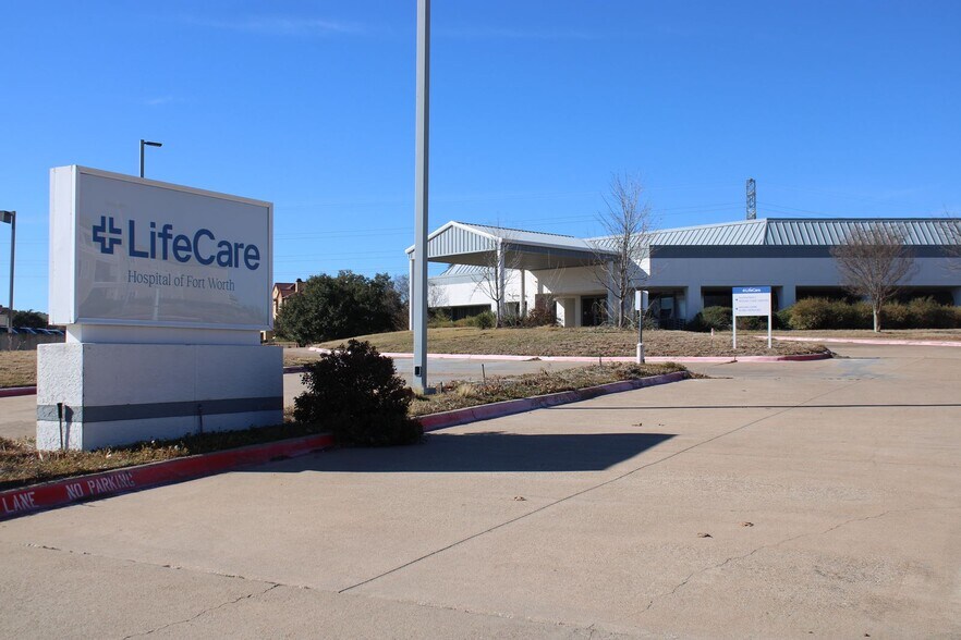 More Photos Of 6201 Overton Ridge Blvd, Fort Worth Hospital For Lease