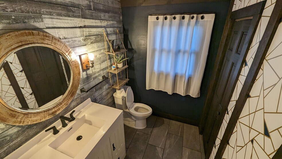 More Photos Of 933 W Weber Sq, South Bend Lodge Meeting Hall For Sale