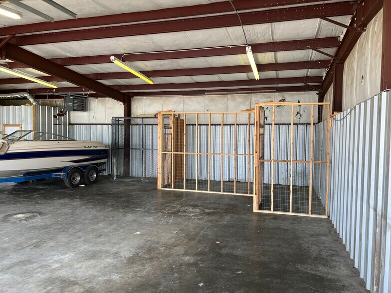 More Photos Of 3450 W 151st St S, Kiefer Warehouse For Lease