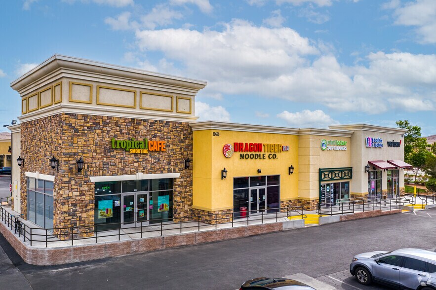 More Photos Of 10650 Southern Highlands Pky, Las Vegas Freestanding For Lease