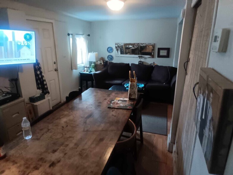 More Photos Of 655 Jersey Ave, Greenwood Lake Restaurant For Sale