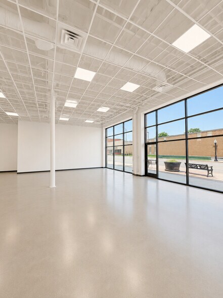More Photos Of 120 E Rogers Blvd, Skiatook Storefront Retail Residential For Lease