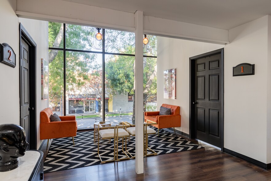 More Photos Of 1722-1730 J St, Sacramento Office For Sale