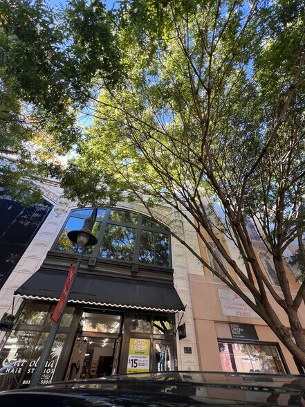 More Photos Of 1537 Main St, Columbia Storefront Retail Office For Lease