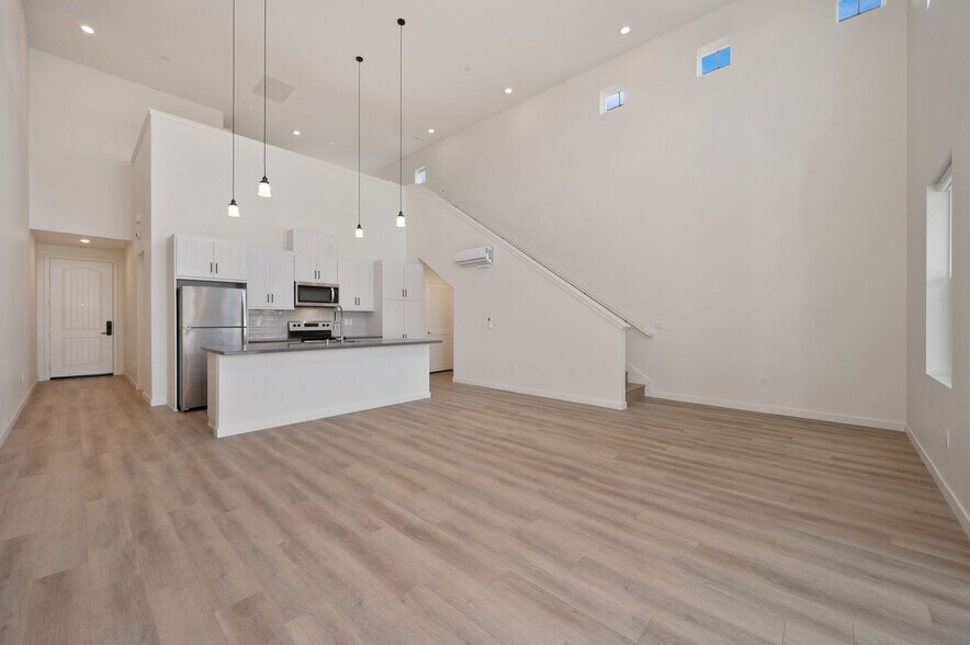 More Photos Of 200 E 31st St, National City Apartments For Sale