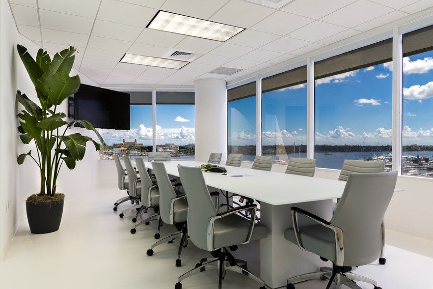 More Photos Of 625 N Flagler Dr, West Palm Beach Medical For Lease