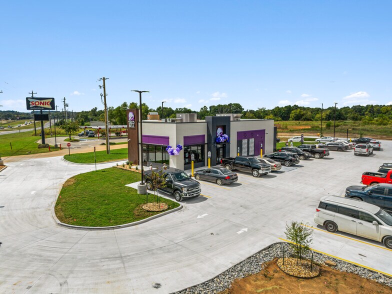 More Photos Of 2370 Hwy171 Hwy, Stonewall Fast Food For Sale