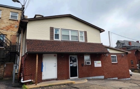 More Photos Of 114 E Main St, Saint Clairsville Restaurant For Lease