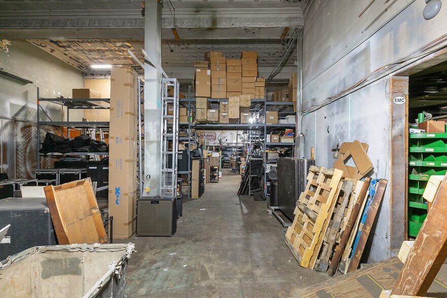 More Photos Of 310 W Broad St, Richmond Storefront For Sale