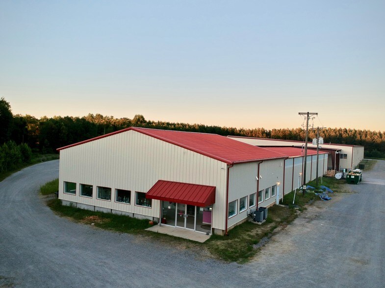 More Photos Of 16517 Bull Church Rd, Woodford Warehouse For Sale