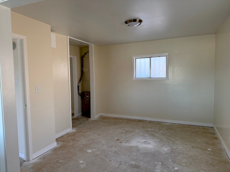 More Photos Of 3615 N 44th St, Lincoln Freestanding For Sale
