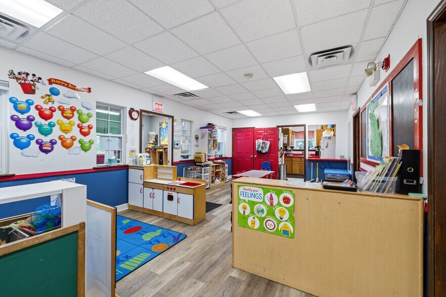 More Photos Of 7739 Clyde Rd, Fenton Specialty For Sale