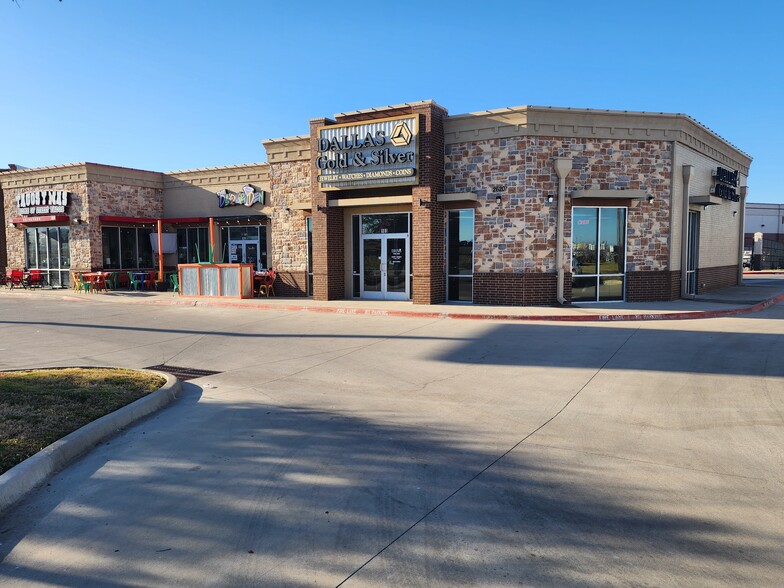 More Photos Of 2620 W I-20, Grand Prairie General Retail For Sale