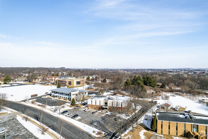 More Photos Of 2984 Triverton Pike Dr, Fitchburg Office For Sale