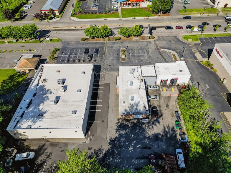 More Photos Of 4060-4070 Meridian St, Bellingham Freestanding For Lease