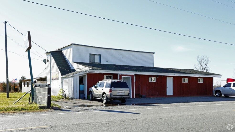 Primary Photo Of 2103 Baltimore St, Defiance Restaurant For Sale