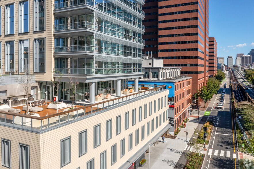 More Photos Of 165 Main St, Cambridge Apartments For Lease