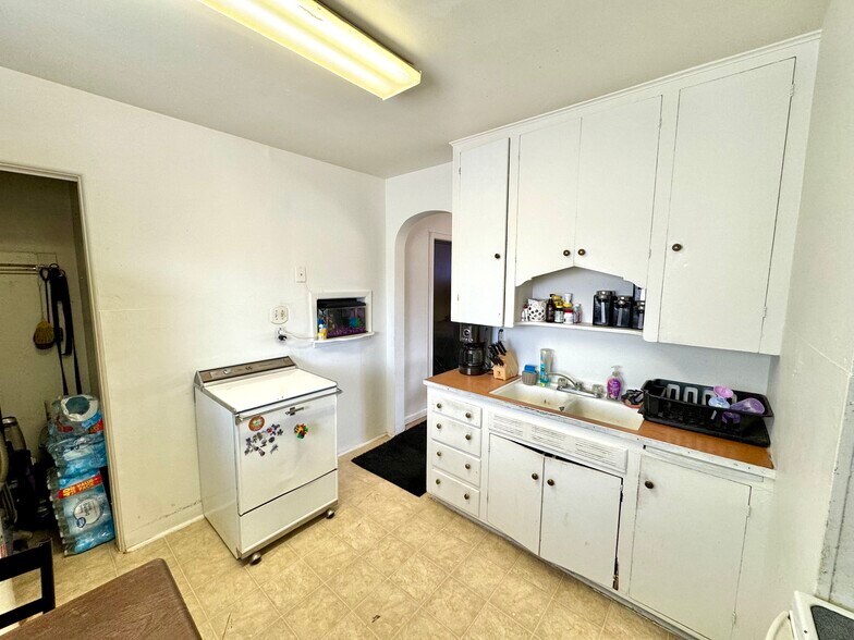 More Photos Of 4202 Cheyenne St, Cheyenne Multifamily For Sale