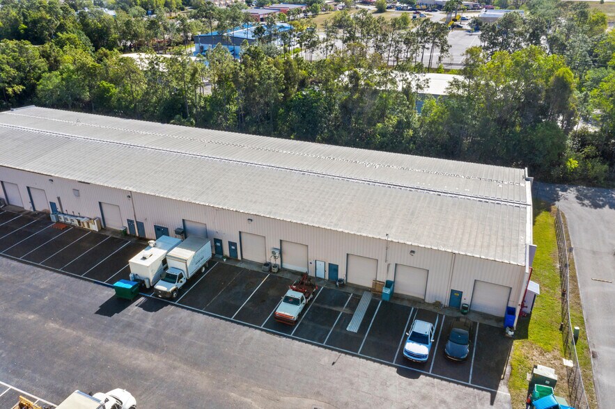 More Photos Of 12165 Metro Pky, Fort Myers Light Manufacturing For Lease
