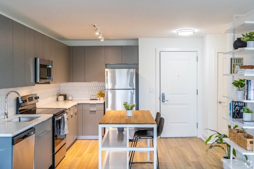 More Photos Of 10 W Westfield Ave W, Roselle Park Apartments For Lease