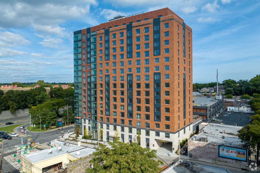 Primary Photo Of 42 Broad St W, Mount Vernon Apartments For Lease