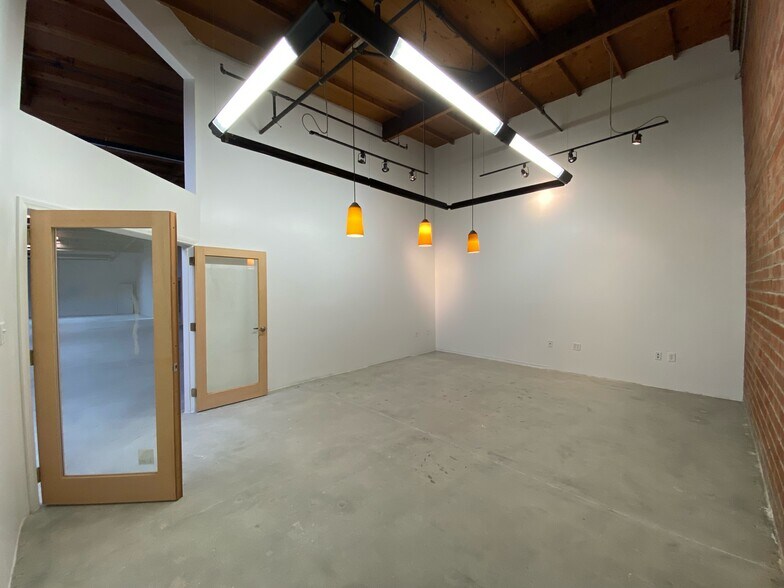 More Photos Of 4200 Sepulveda Blvd, Culver City Office For Lease