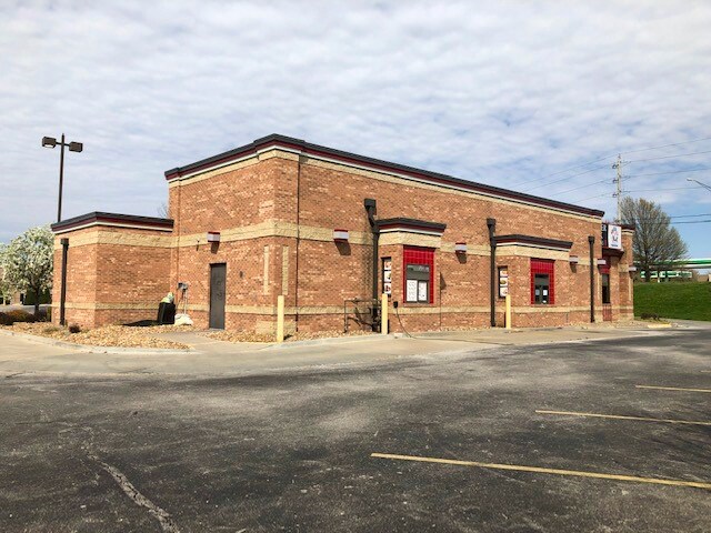 More Photos Of 1100 NE Douglas St, Lee's Summit Fast Food For Lease