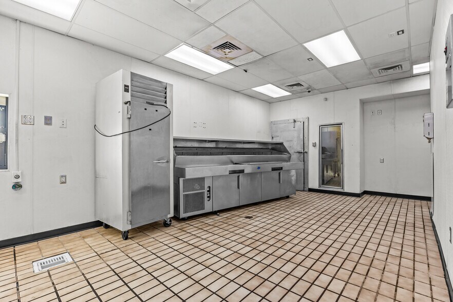 More Photos Of 1041 Highway 6 And 50, Fruita Fast Food For Sale