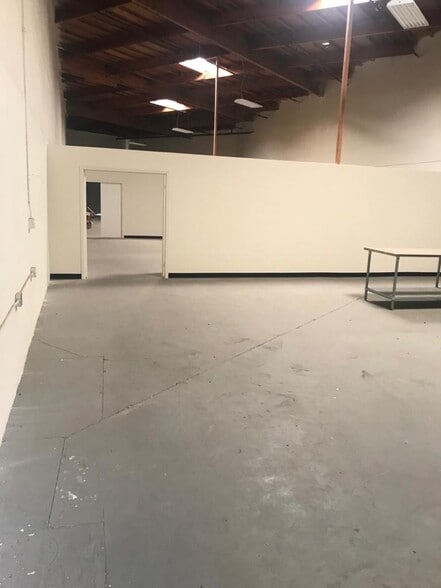 More Photos Of 412 Calle San Pablo, Camarillo Manufacturing For Lease