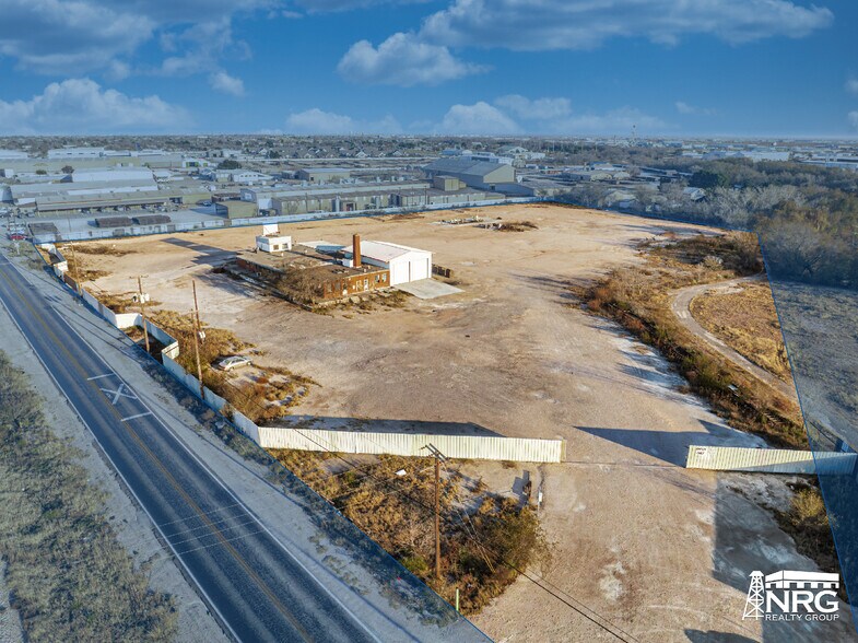 More Photos Of 2419 W Murphy St, Odessa Truck Terminal For Sale