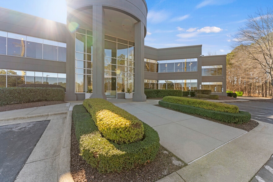 More Photos Of 5520 Capital Center Dr, Raleigh Office For Sale