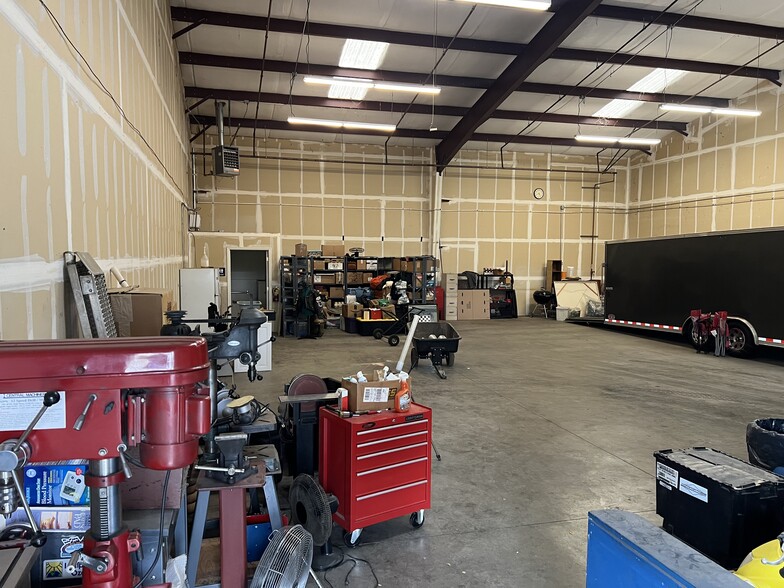 More Photos Of 2482 Progress Dr, Redding Manufacturing For Sale