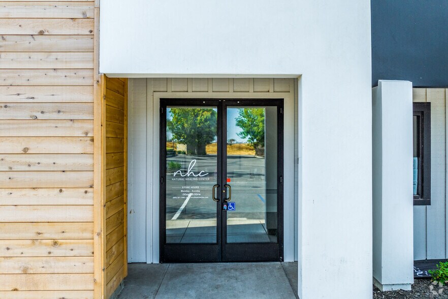 More Photos Of 3401 W Monte Vista Ave, Turlock Restaurant For Sale