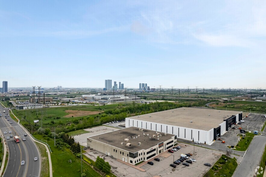 More Photos Of 55 Director Ct, Vaughan Manufacturing For Lease