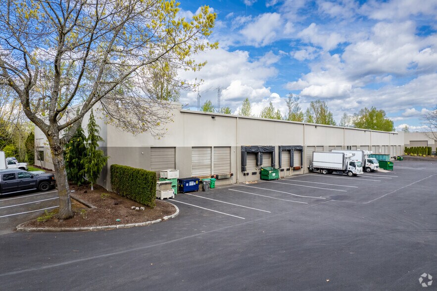 More Photos Of 4900-4916 NE 122nd Ave, Portland Unknown For Lease
